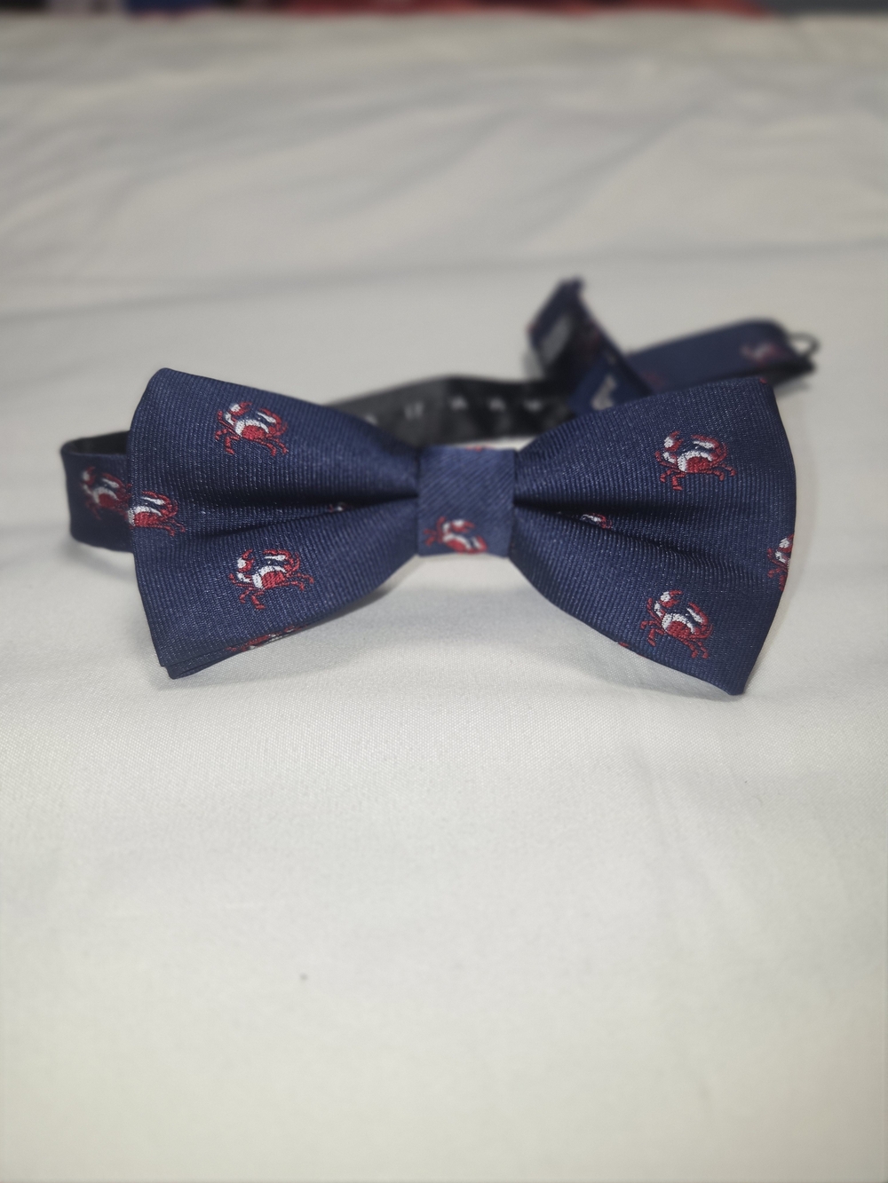 Wembly Navy Bow Tie with Red Crab Motif